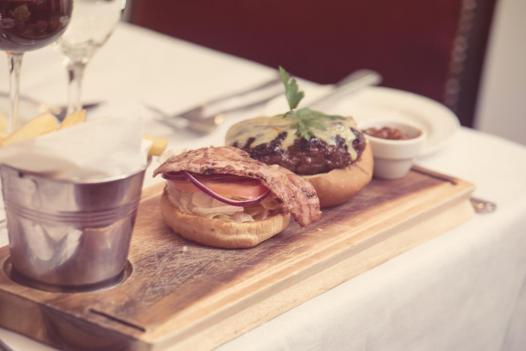 Devon Inn Hotel Templeglantine Village Zewnętrze zdjęcie